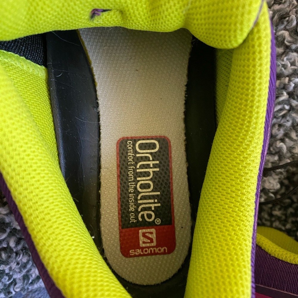 Salomon Women's Speedcross Athletic Shoes - Like New - Picture 6 of 6